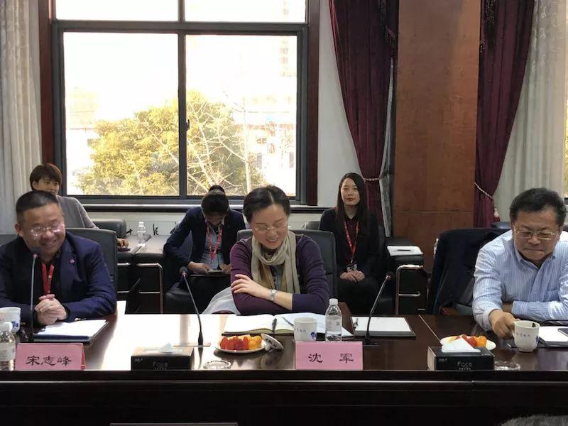 闵行区区委常委,副区长沈军发表讲话
